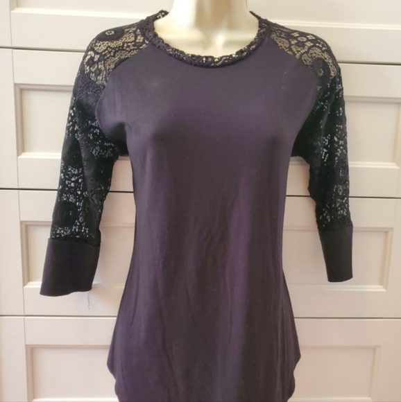 Dotty Black Lace Loose fitting Baseball Tee - Picture 2 of 6